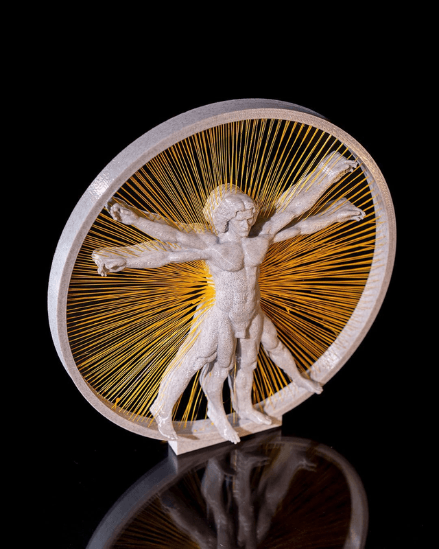 Homme de Vitruve en suspension