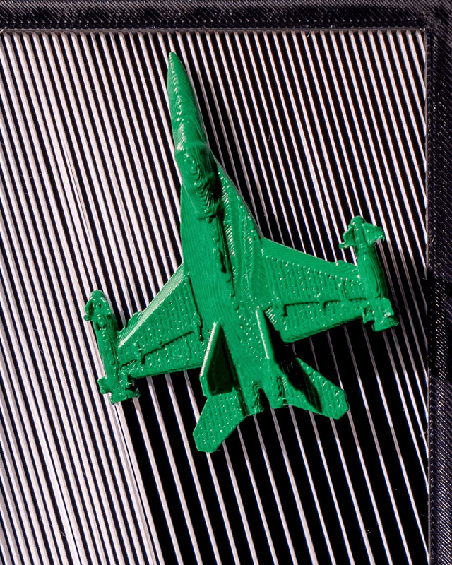 Avions de chasse en suspension